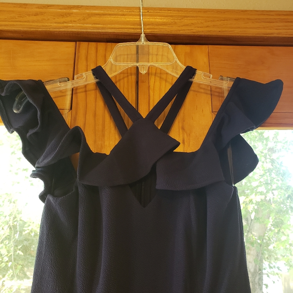 Dress - Picture 3 of 4